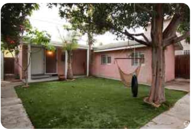 Building Photo - 2832 S Sycamore Ave Rental
