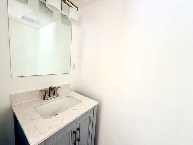 Photo - Spacious & Updated Pasadena Townhome for Rent