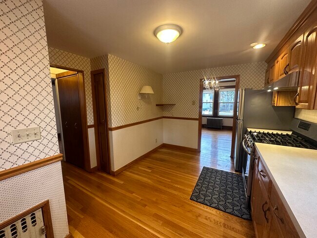 Photo - 235 Ashcroft Rd Unit #