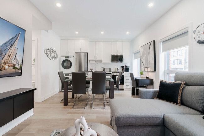 Photo - 168 McCaul St Unit ID1066570P