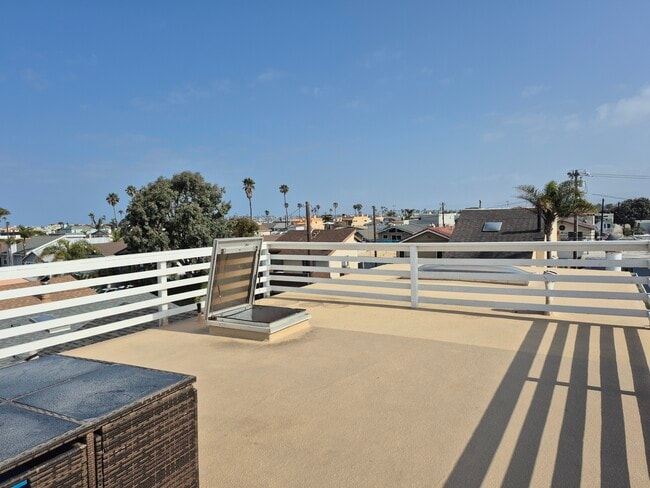 Photo - 300 Melrose Dr