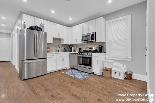 Building Photo - 68 Harvest St Unit 1 Rental
