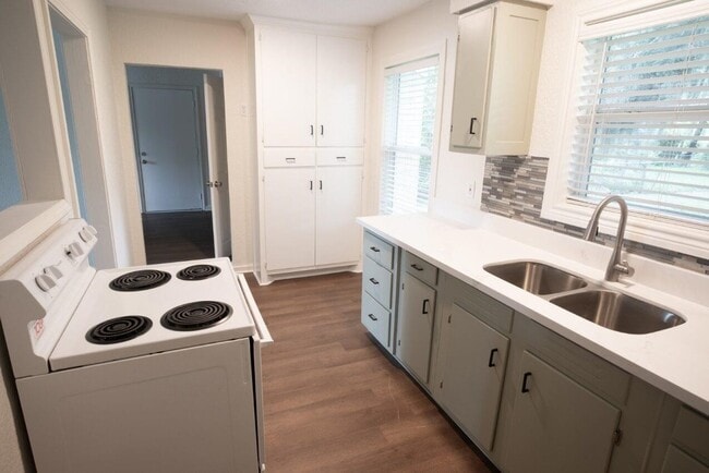 55 Elm Ct