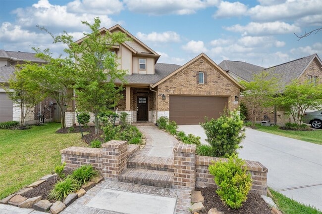 Building Photo - 16611 Highland Country Dr
