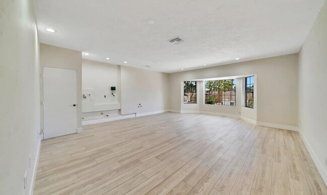 Photo - 4528 W Ave L4