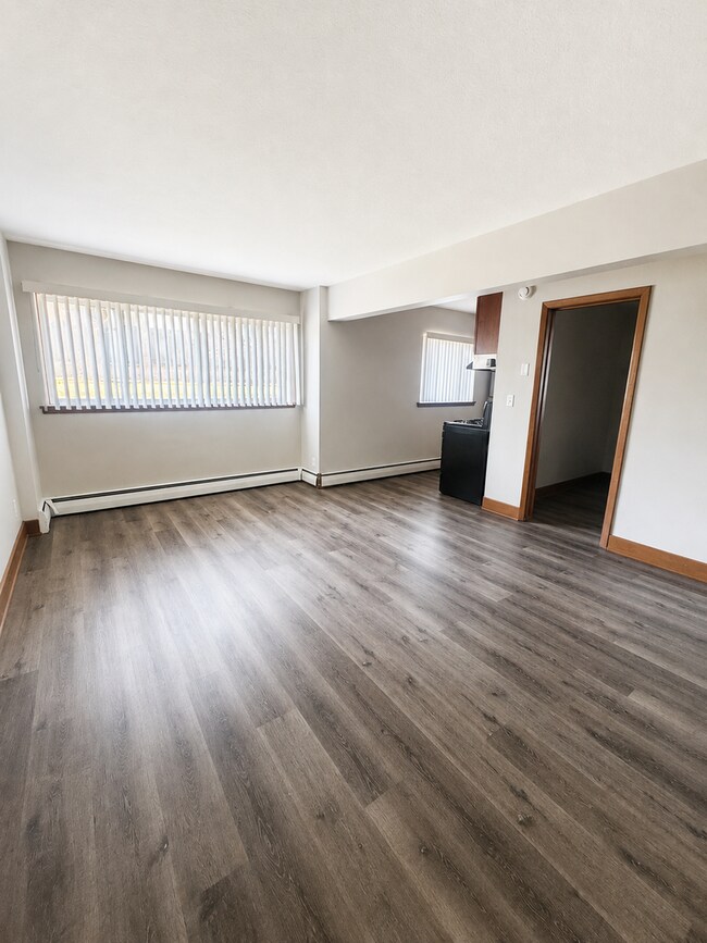 Photo - The Avenue 401