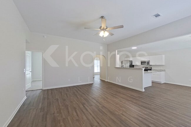 Photo - 1883 Landing Pl