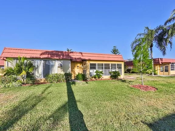 Photo - 202 Bedford Trl Unidad 105