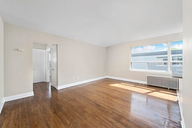 Photo - 12-26 Rosseau Rd