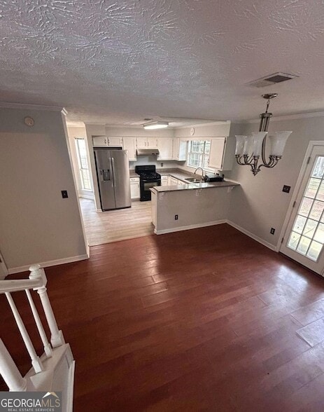 1089 Ashbury Dr