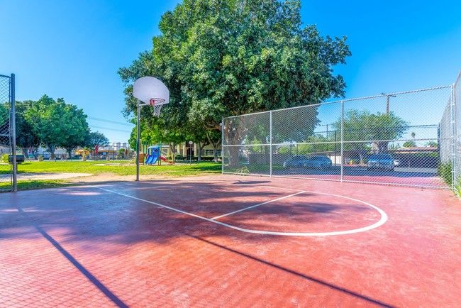 Laurel Heights Apartments