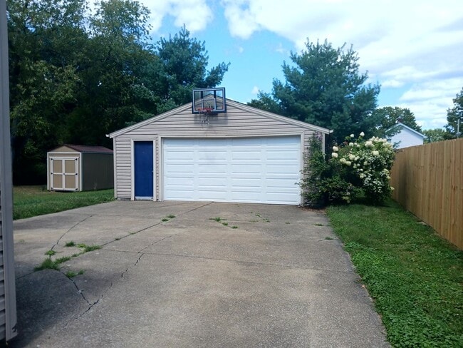 Photo - Three Bedroom 2 bath home in Struthers