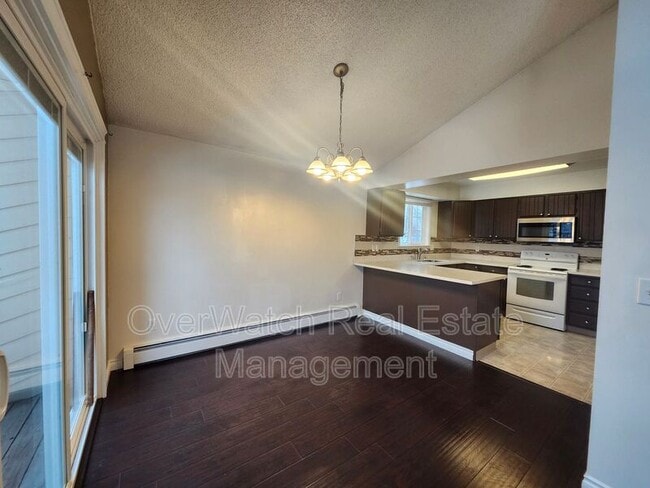 Photo - 1810 Congress Cir