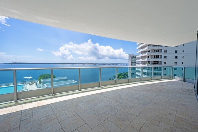 View - 1331 Brickell Bay Dr Unidad 911 Rental