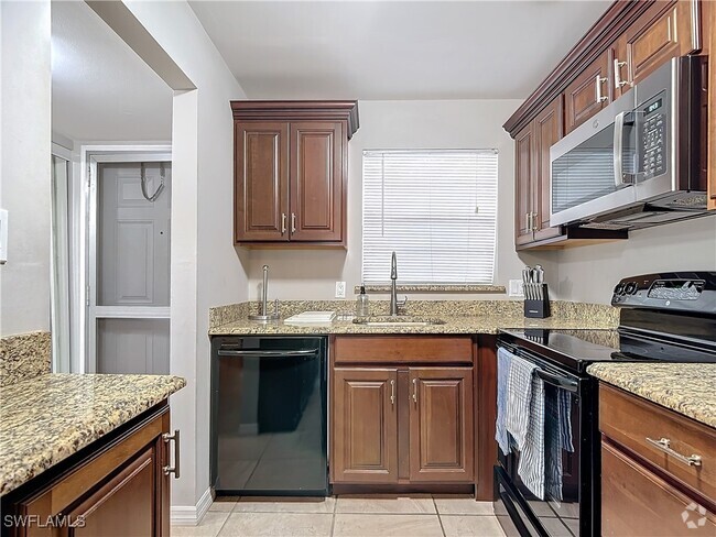 Building Photo - 175 Turtle Lake Ct Unit 310 Rental