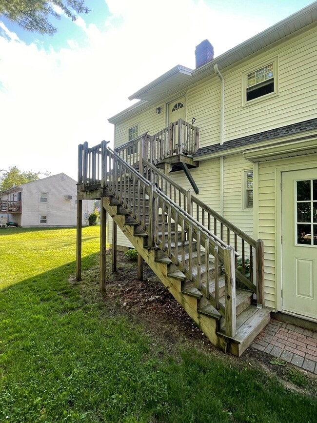 Back Stairs - 59 Maybrook Ave Unit 59 Maybrook ave  2