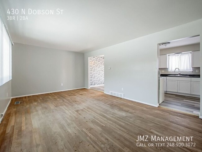 Photo - 430 N Dobson St