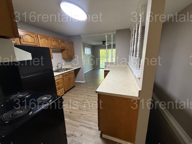 Photo - $1400 - 3 bedroom / 1 bathroom - Single Family Home