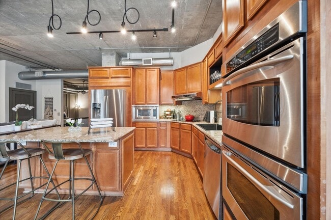 Photo - 1616 Fountain View Dr Unit 209