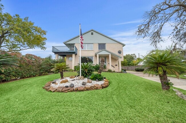 Photo - 2523 Baycrest Dr