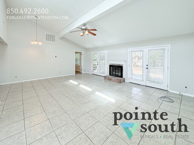 Photo - 107 Wild Oak Dr