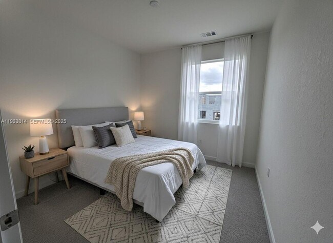 Photo - 1082 SE 2nd St