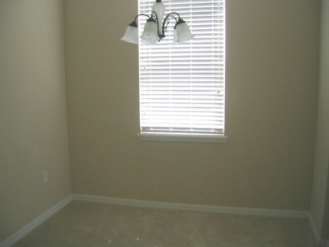 Freshly Painted 3-Bedroom Townhome with Garage and Driveway Parking, in St. Cloud, Florida