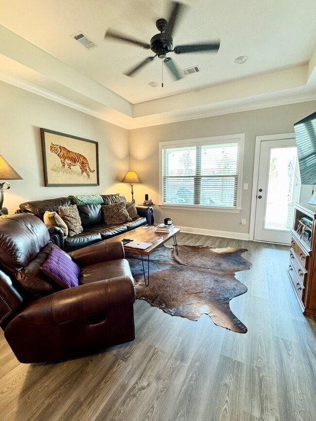 504 Grey Oak Cir