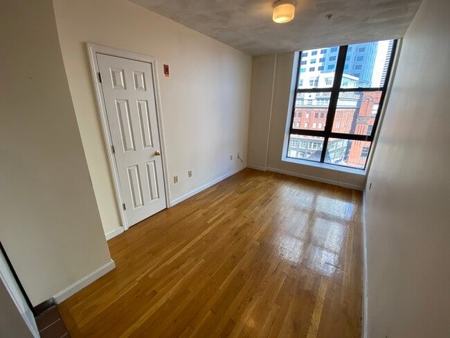 Photo - 79 Essex St