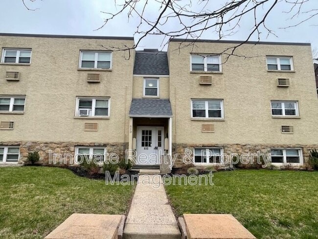 Building Photo - 613 N Broad St