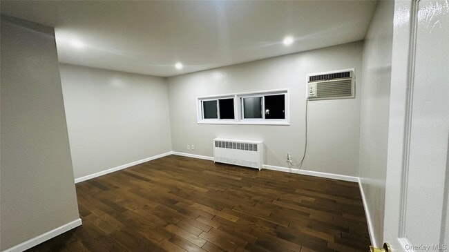 Building Photo - 20 Polo Ln Rental