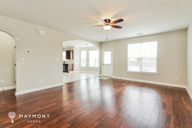 Photo - 1156 Rosland Cir