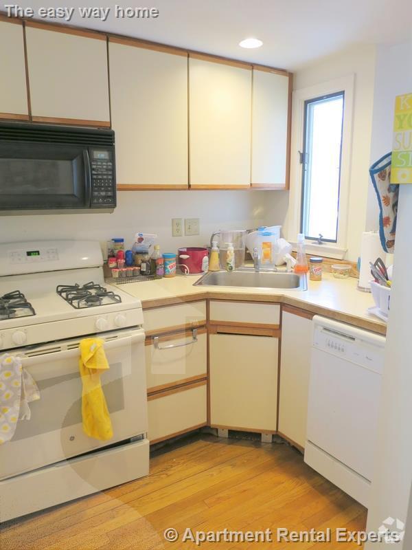 Building Photo - 43 Union St Unit A Rental