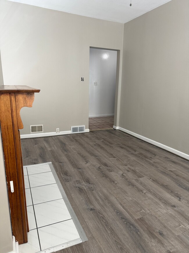 Photo - 503 Sixth St