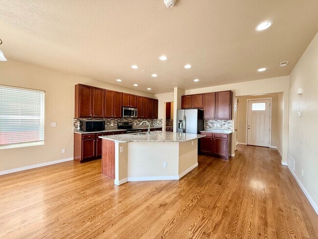 Photo - 6531 Wexford Dr