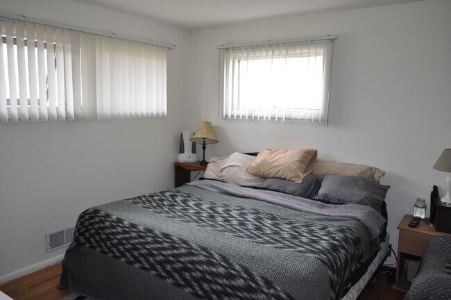 Photo - 935 Moline Street