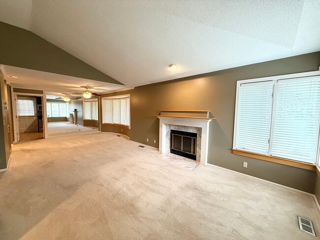 Photo - 805 N 131st Plz