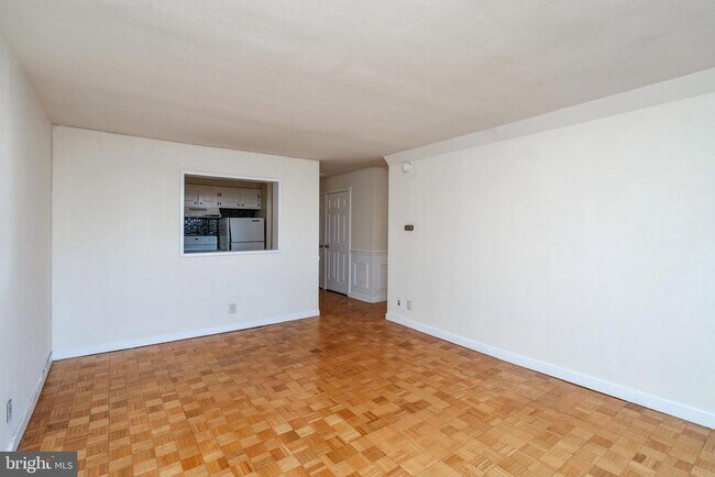 Photo - 224 W Rittenhouse Square Unit 809