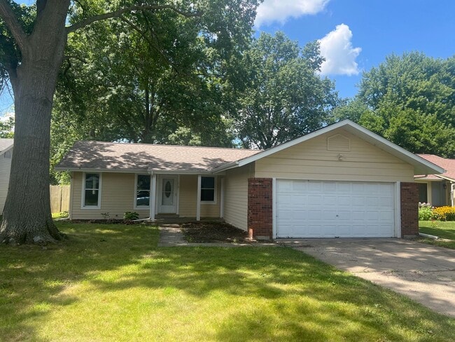 Building Photo - Move in Ready!