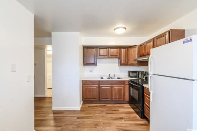 Photo - 2523 S Lakecrest Dr Unidad 02