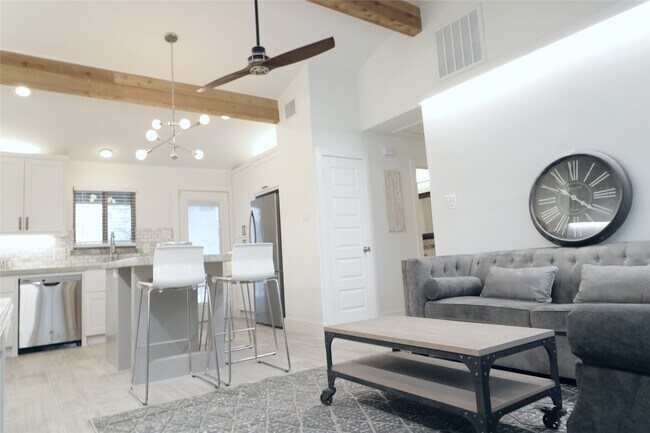 Photo - 1802 Arbor St Unit E6