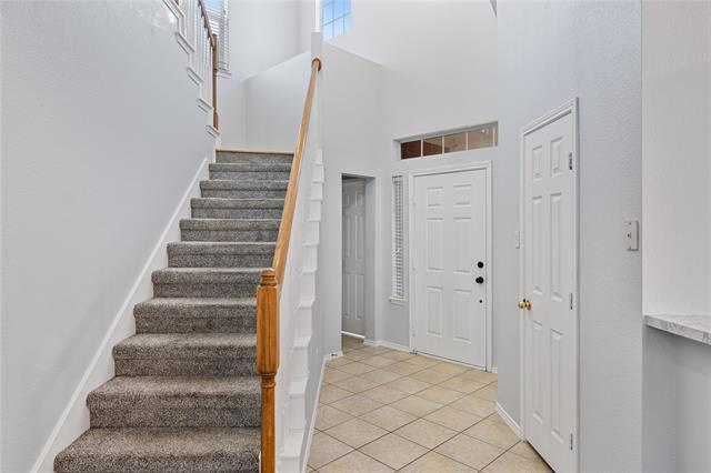 Photo - 809 Slaughter Ln