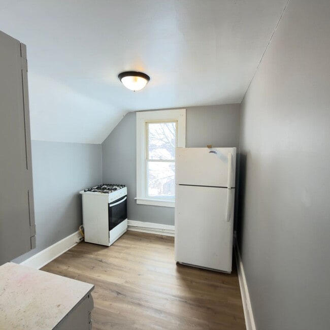 Building Photo - 2143 Palace Ave SW Unit 2143 Palace Ave SW -  2