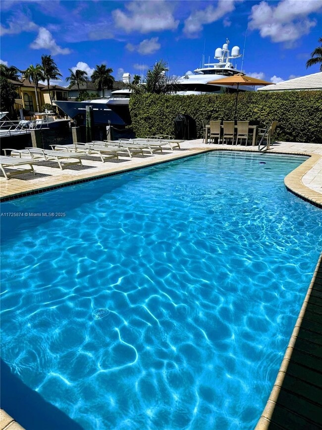 Photo - 12 Isla Bahia Dr