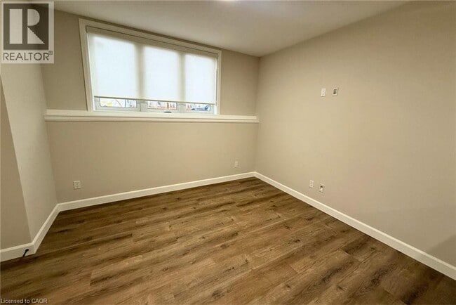 Photo - 675 Princess St