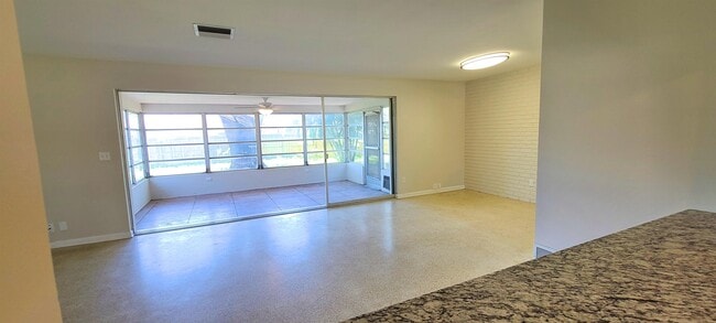 Photo - 1512 Picardy Cir