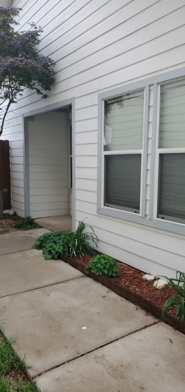 Photo - 1437 Pine Ln