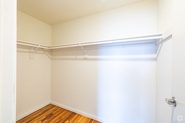 2BR, 1.5BA - 1,110SF - Two Bedroom Luxury - Walk-in Closet