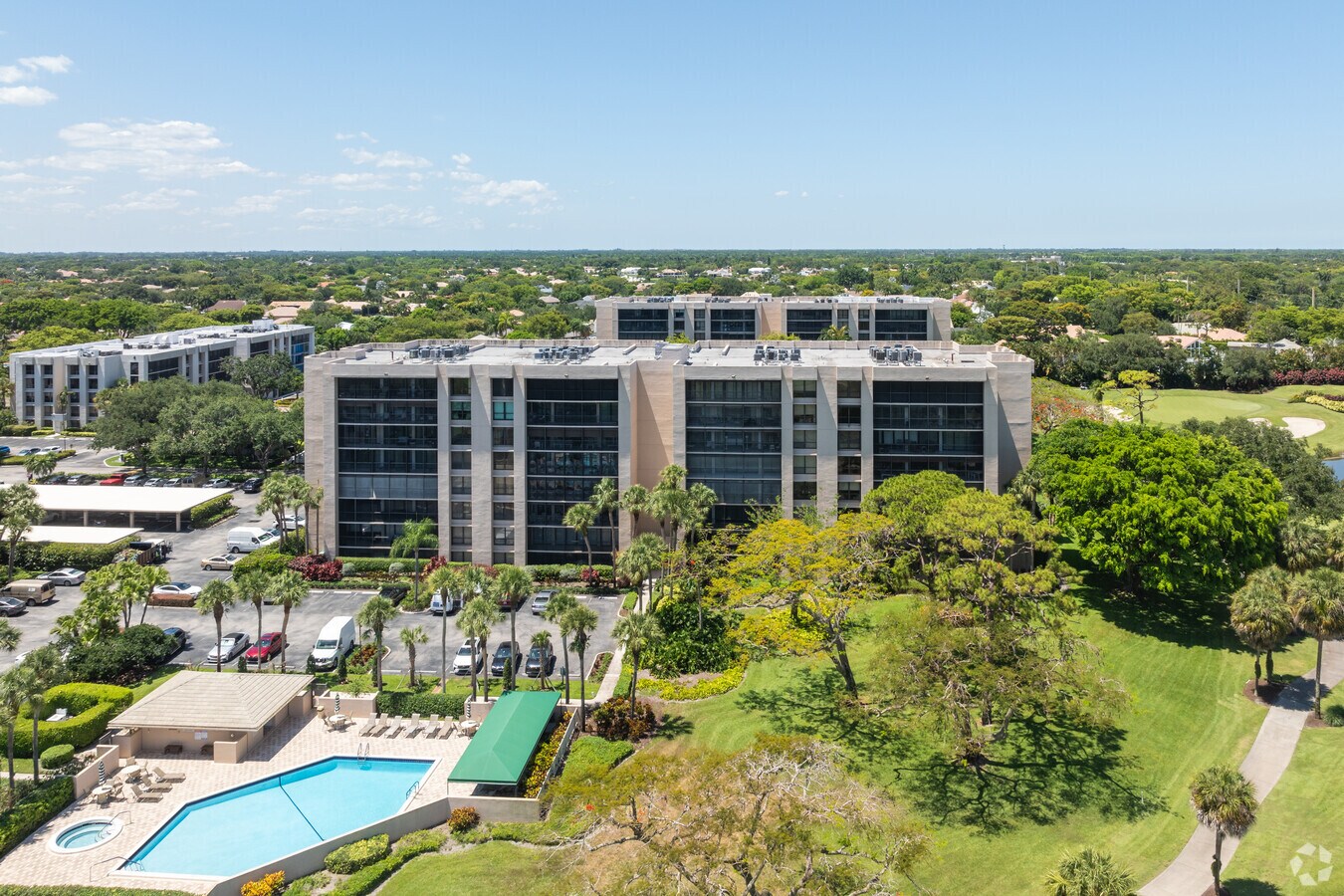 Alterno - Laurel Oaks