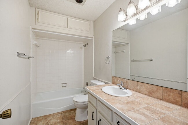 Photo - Prime Location | 2-Bed, 2-Bath with Fireplace and Patio Unidad B